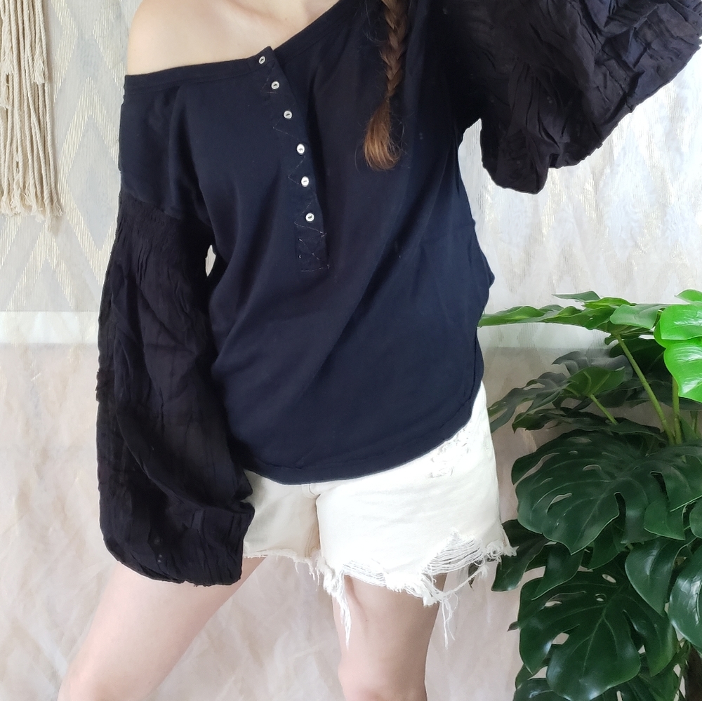 New Free People Light Magic balloon sleeve henley - Picture 6 of 12